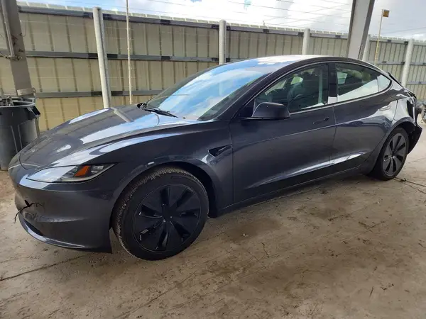 5YJ3E1EA8SF970236 2025 TESLA MODEL 3 - Image 1