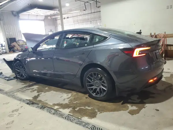 5YJ3E1EA8SF974982 2025 TESLA MODEL 3 - Image 2