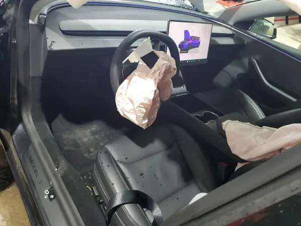 5YJ3E1EA8SF974982 2025 TESLA MODEL 3 - Image 8