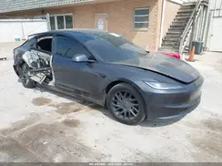 5YJ3E1EA8SF978000 2025 TESLA MODEL 3