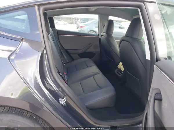 5YJ3E1EA8SF978613 2025 TESLA MODEL 3 - Image 8