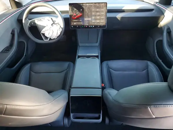 5YJ3E1EA8SF980104 2025 TESLA MODEL 3 - Image 8