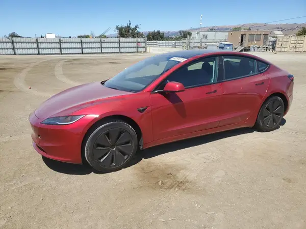 5YJ3E1EA8SF980233 2025 TESLA MODEL 3 - Image 1