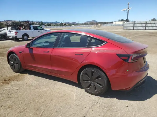 5YJ3E1EA8SF980233 2025 TESLA MODEL 3 - Image 2