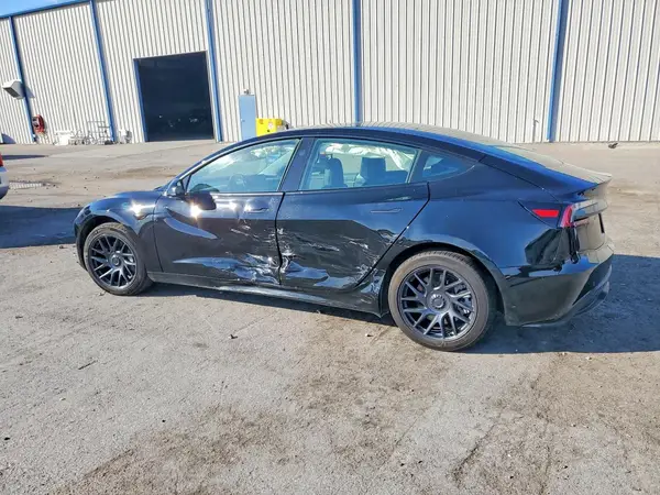 5YJ3E1EA8SF981091 2025 TESLA MODEL 3 - Image 2