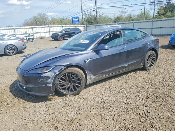 5YJ3E1EA8SF981205 2025 TESLA MODEL 3 - Image 1