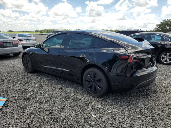 5YJ3E1EA8SF984931 2025 TESLA MODEL 3 - Image 2