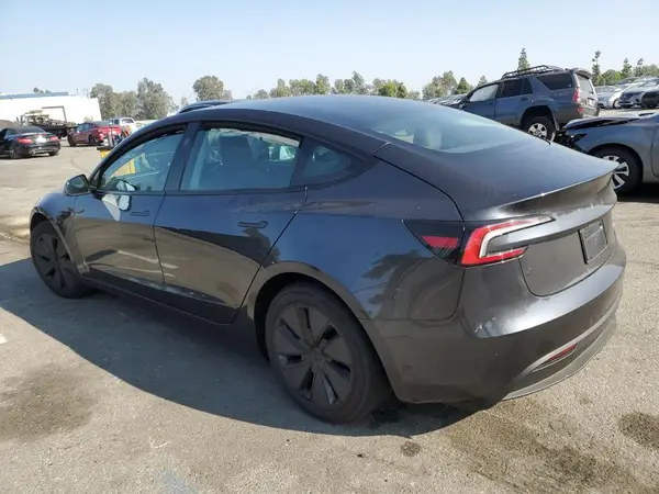 5YJ3E1EA8SF991281 2025 TESLA MODEL 3 - Image 2