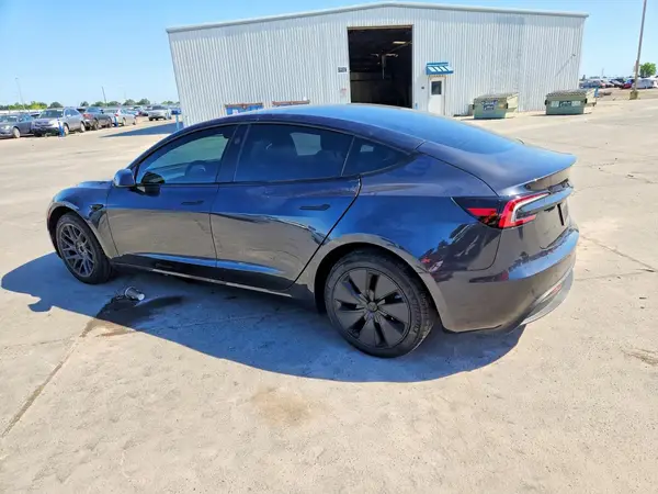 5YJ3E1EA8SF991619 2025 TESLA MODEL 3 - Image 2