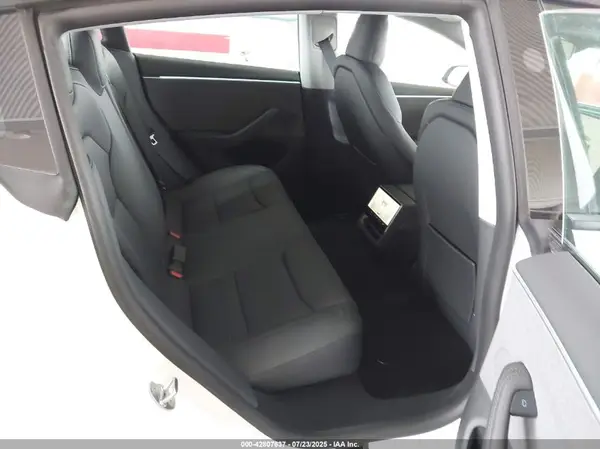 5YJ3E1EA8SF996500 2025 TESLA MODEL 3 - Image 8