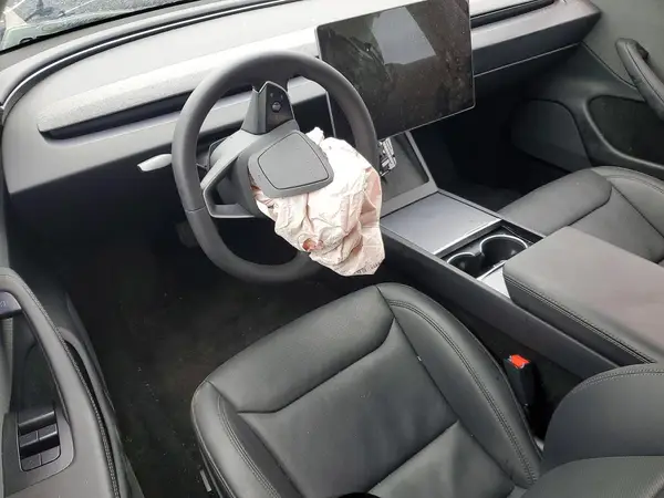 5YJ3E1EA8TF117241 2026 TESLA MODEL 3 - Image 8