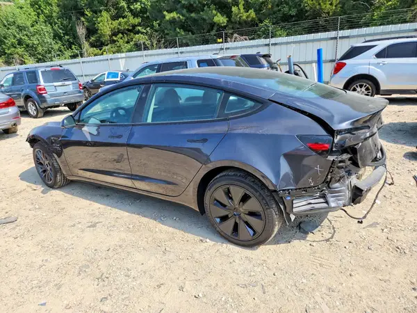 5YJ3E1EA8TF150076 2026 TESLA MODEL 3 - Image 2