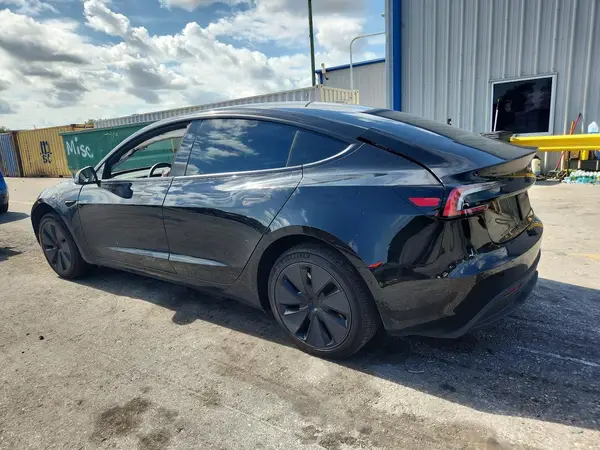 5YJ3E1EA8TF155455 2026 TESLA MODEL 3 - Image 2