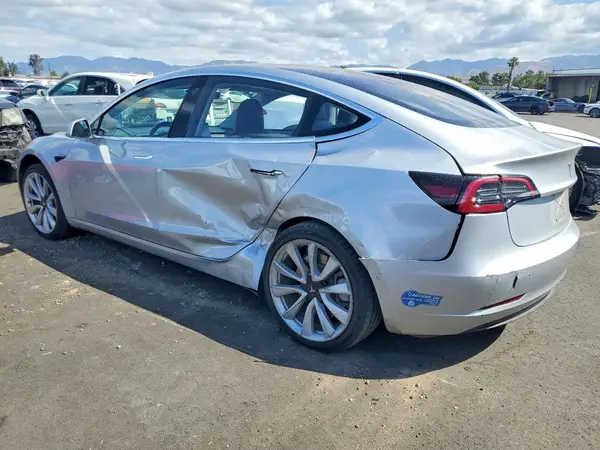 5YJ3E1EA9HF000985 2017 TESLA MODEL 3 - Image 2