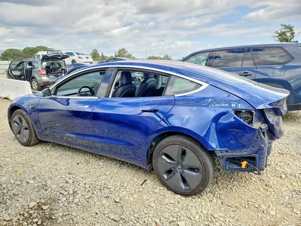 5YJ3E1EA9JF003021 2018 TESLA MODEL 3 - Image 2
