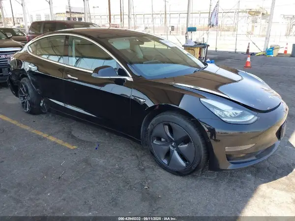 5YJ3E1EA9JF003908 2018 TESLA MODEL 3 - Image 1