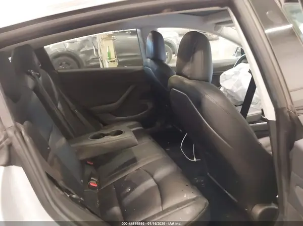5YJ3E1EA9JF004587 2018 TESLA MODEL 3 - Image 8
