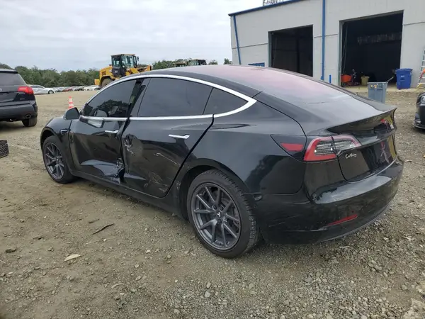 5YJ3E1EA9JF004945 2018 TESLA MODEL 3 - Image 2