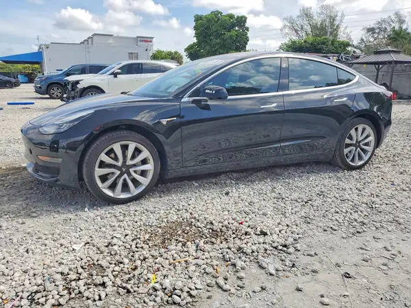 5YJ3E1EA9JF005884 2018 TESLA MODEL 3 - Image 1