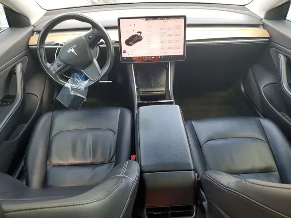 5YJ3E1EA9JF005884 2018 TESLA MODEL 3 - Image 8