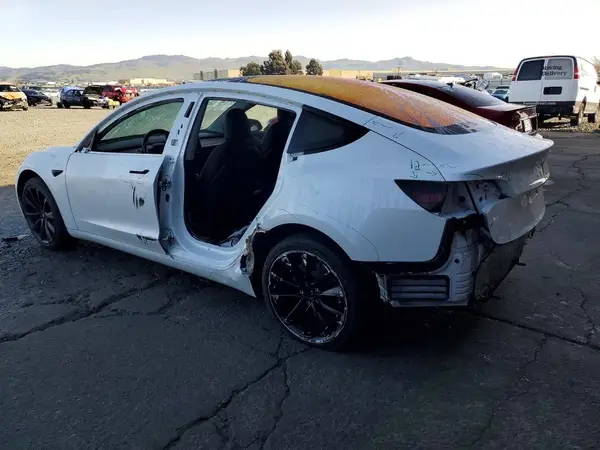 5YJ3E1EA9JF006517 2018 TESLA MODEL 3 - Image 2