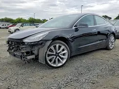 5YJ3E1EA9JF007702 2018 TESLA MODEL 3