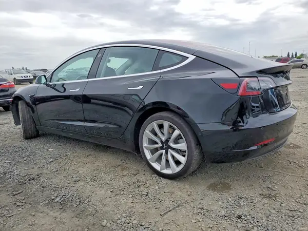 5YJ3E1EA9JF007702 2018 TESLA MODEL 3 - Image 2