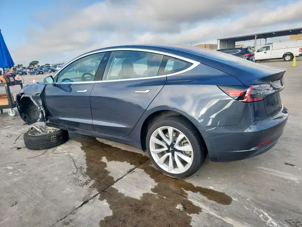 5YJ3E1EA9JF007862 2018 TESLA MODEL 3 - Image 2