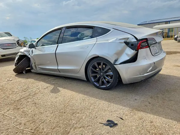 5YJ3E1EA9JF007912 2018 TESLA MODEL 3 - Image 2