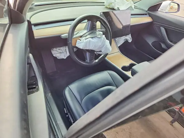 5YJ3E1EA9JF007912 2018 TESLA MODEL 3 - Image 8