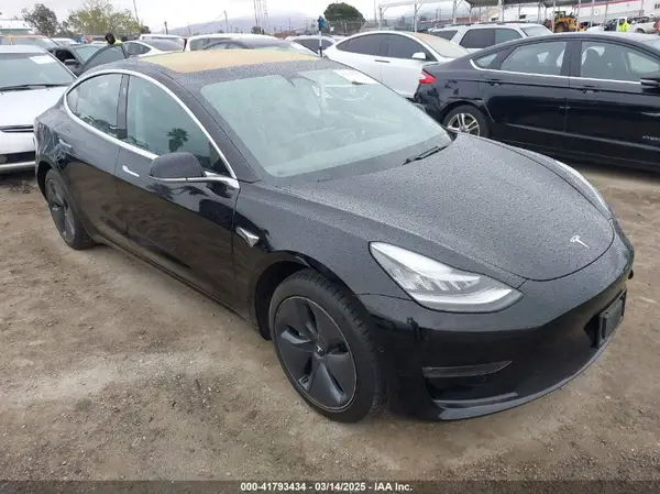 5YJ3E1EA9JF008431 2018 TESLA MODEL 3 - Image 1