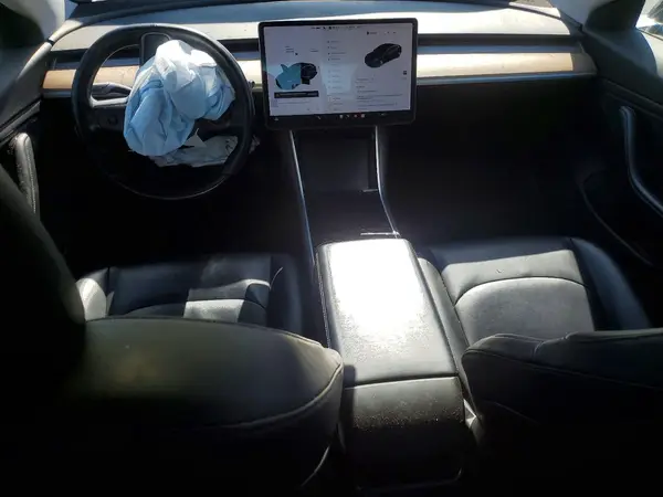5YJ3E1EA9JF009305 2018 TESLA MODEL 3 - Image 8