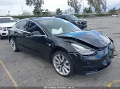 5YJ3E1EA9JF009384 2018 TESLA MODEL 3
