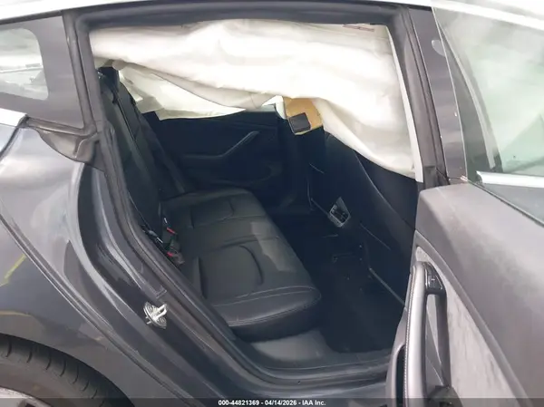 5YJ3E1EA9JF009501 2018 TESLA MODEL 3 - Image 8