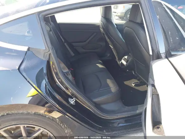 5YJ3E1EA9JF010079 2018 TESLA MODEL 3 - Image 8