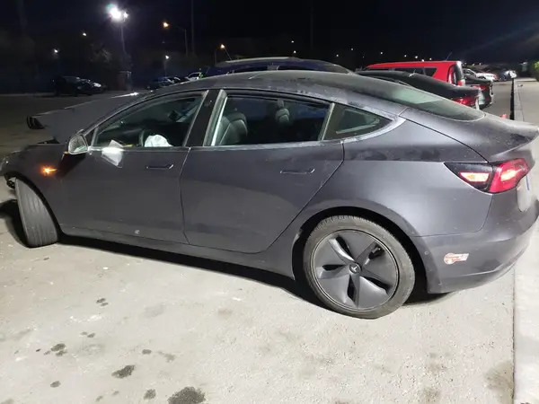 5YJ3E1EA9JF010308 2018 TESLA MODEL 3 - Image 2
