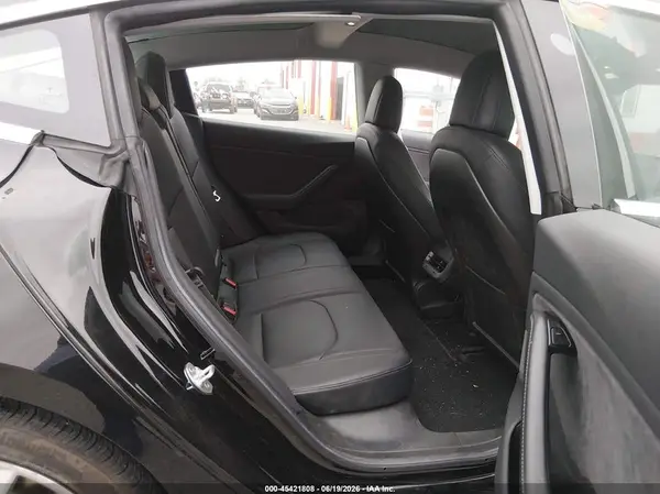5YJ3E1EA9JF010728 2018 TESLA MODEL 3 - Image 8
