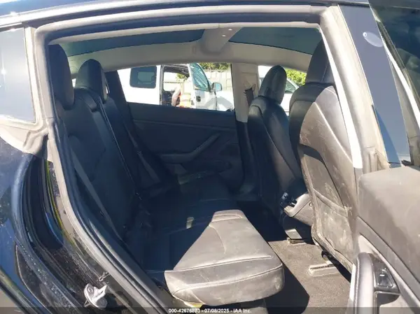 5YJ3E1EA9JF011457 2018 TESLA MODEL 3 - Image 8