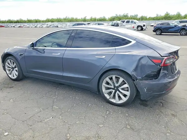 5YJ3E1EA9JF012012 2018 TESLA MODEL 3 - Image 2
