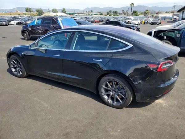 5YJ3E1EA9JF012477 2018 TESLA MODEL 3 - Image 2