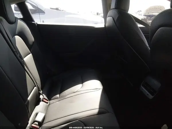 5YJ3E1EA9JF013306 2018 TESLA MODEL 3 - Image 8