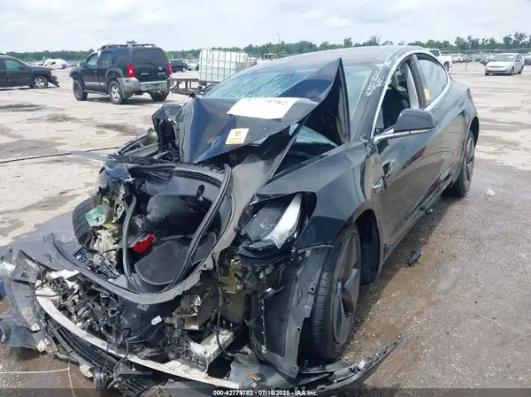 5YJ3E1EA9JF016190 2018 TESLA MODEL 3 - Image 2