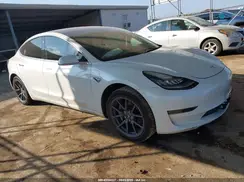 5YJ3E1EA9JF017324 2018 TESLA MODEL 3