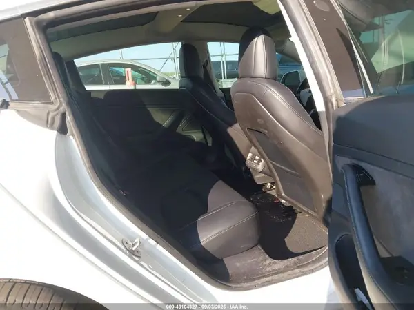 5YJ3E1EA9JF017324 2018 TESLA MODEL 3 - Image 8