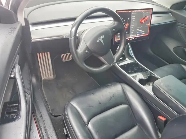 5YJ3E1EA9JF018022 2018 TESLA MODEL 3 - Image 8