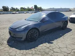 5YJ3E1EA9JF020028 2018 TESLA MODEL 3