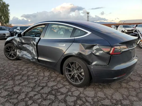 5YJ3E1EA9JF021194 2018 TESLA MODEL 3 - Image 2