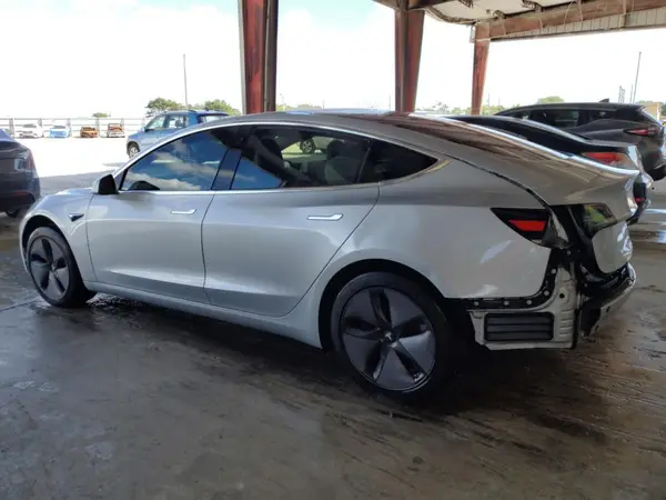 5YJ3E1EA9JF022006 2018 TESLA MODEL 3 - Image 2