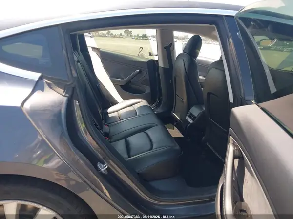 5YJ3E1EA9JF023916 2018 TESLA MODEL 3 - Image 8