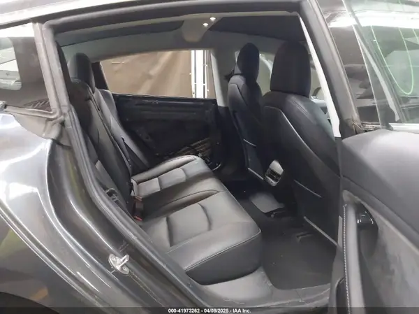 5YJ3E1EA9JF024211 2018 TESLA MODEL 3 - Image 8